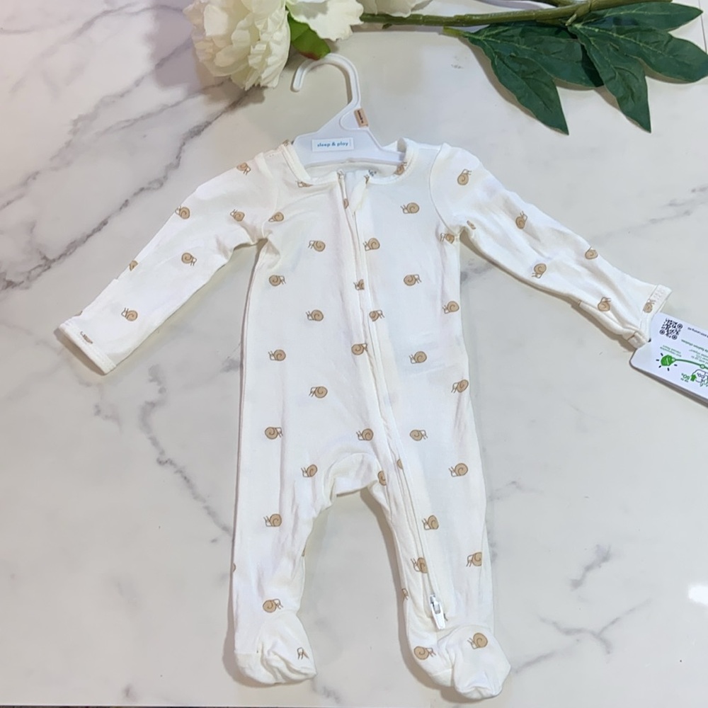 Carter's Baby Unisex Snail 🐌 Design Sleep and Play 2 Way Zipper
